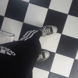 Meet your Posher, Sheila